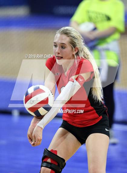 Thumbnail 3 in Fleming vs. La Veta (CHSAA 1A State Playoff) photogallery.