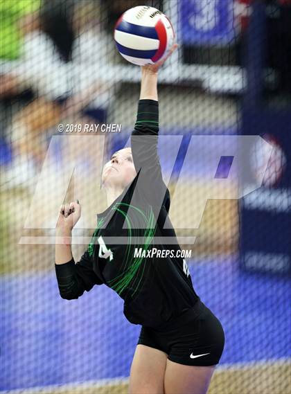 Thumbnail 1 in Fleming vs. La Veta (CHSAA 1A State Playoff) photogallery.