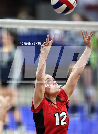 Thumbnail 2 in Fleming vs. La Veta (CHSAA 1A State Playoff) photogallery.