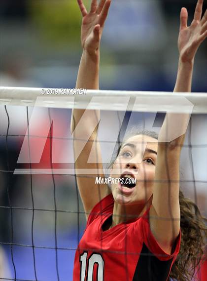 Thumbnail 1 in Fleming vs. La Veta (CHSAA 1A State Playoff) photogallery.
