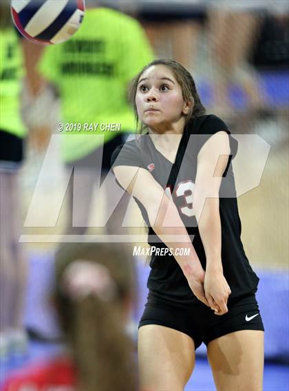 Thumbnail 2 in Fleming vs. La Veta (CHSAA 1A State Playoff) photogallery.
