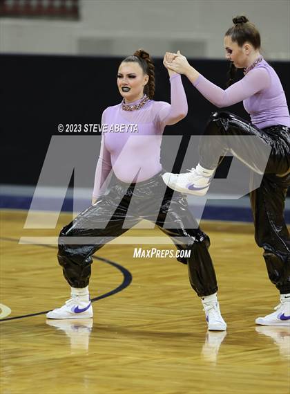 Thumbnail 2 in Fruita Monument CHSAA Spirit Hip Hop photogallery.