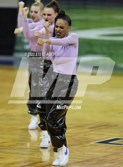 Thumbnail 2 in Fruita Monument CHSAA Spirit Hip Hop photogallery.