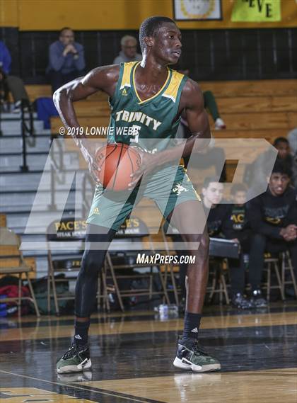 Thumbnail 1 in Trinity Catholic vs St. Anthony's (New York Holiday Invitational) photogallery.