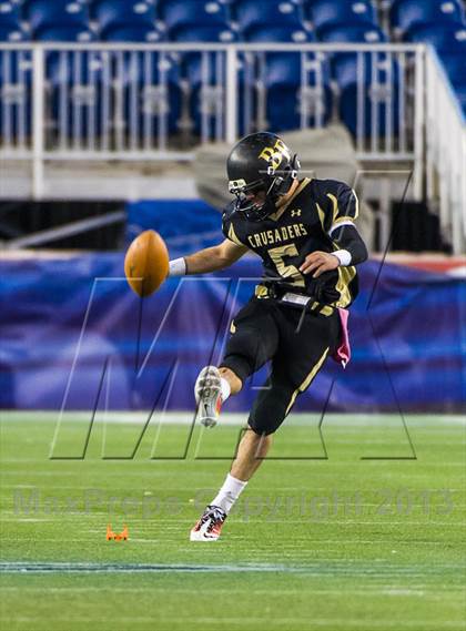 Thumbnail 2 in Northbridge vs. Bishop Fenwick (MIAA Division 5 Final) photogallery.