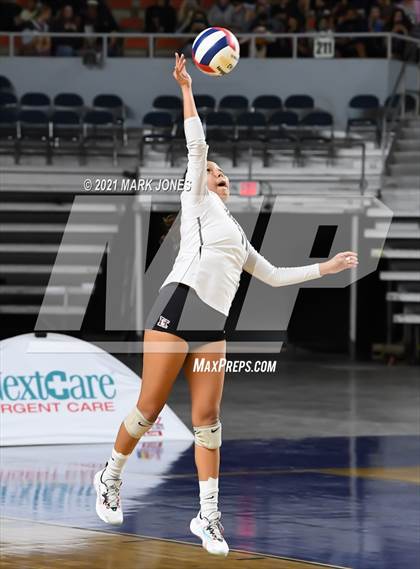 Thumbnail 1 in Hamilton vs. O'Connor (AIA 6A Final)  photogallery.