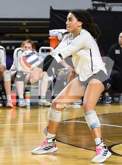 Thumbnail 1 in Hamilton vs. O'Connor (AIA 6A Final)  photogallery.