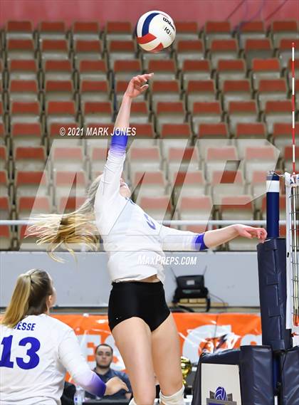 Thumbnail 3 in Hamilton vs. O'Connor (AIA 6A Final)  photogallery.