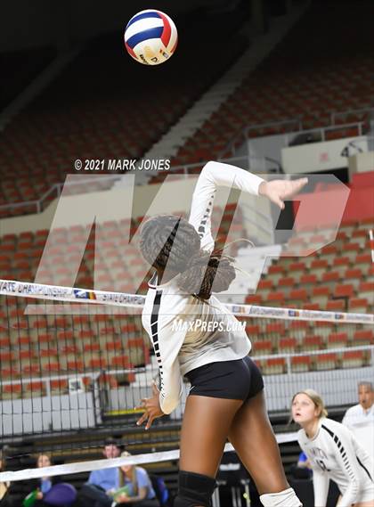 Thumbnail 1 in Hamilton vs. O'Connor (AIA 6A Final)  photogallery.