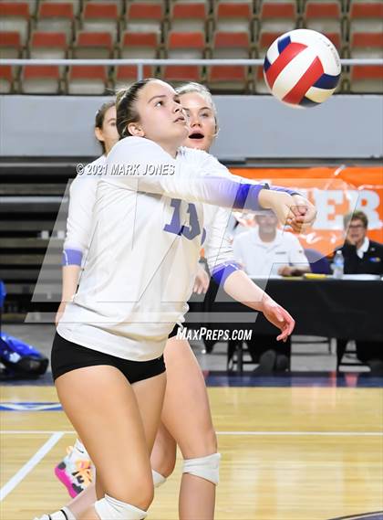Thumbnail 3 in Hamilton vs. O'Connor (AIA 6A Final)  photogallery.