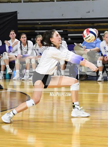 Thumbnail 3 in Hamilton vs. O'Connor (AIA 6A Final)  photogallery.