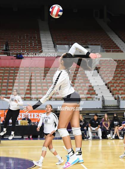 Thumbnail 2 in Hamilton vs. O'Connor (AIA 6A Final)  photogallery.