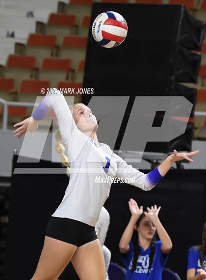 Thumbnail 1 in Hamilton vs. O'Connor (AIA 6A Final)  photogallery.