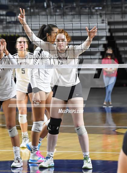 Thumbnail 1 in Hamilton vs. O'Connor (AIA 6A Final)  photogallery.