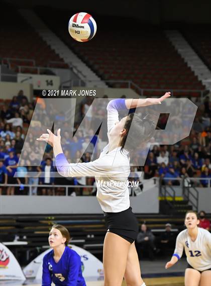 Thumbnail 2 in Hamilton vs. O'Connor (AIA 6A Final)  photogallery.