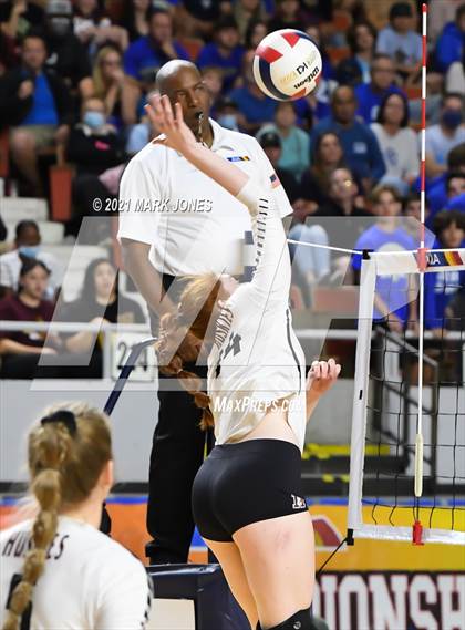 Thumbnail 2 in Hamilton vs. O'Connor (AIA 6A Final)  photogallery.