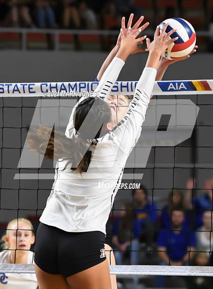 Thumbnail 2 in Hamilton vs. O'Connor (AIA 6A Final)  photogallery.