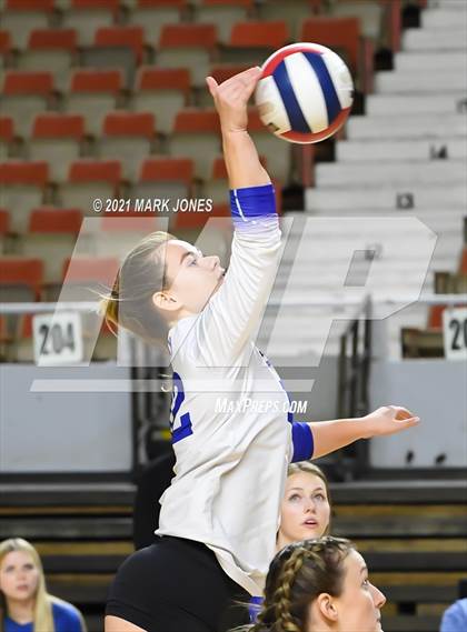 Thumbnail 1 in Hamilton vs. O'Connor (AIA 6A Final)  photogallery.