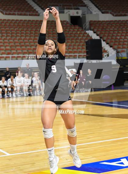 Thumbnail 1 in Hamilton vs. O'Connor (AIA 6A Final)  photogallery.