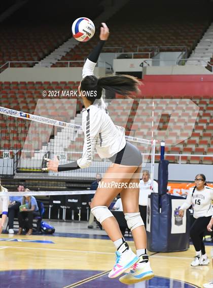 Thumbnail 3 in Hamilton vs. O'Connor (AIA 6A Final)  photogallery.