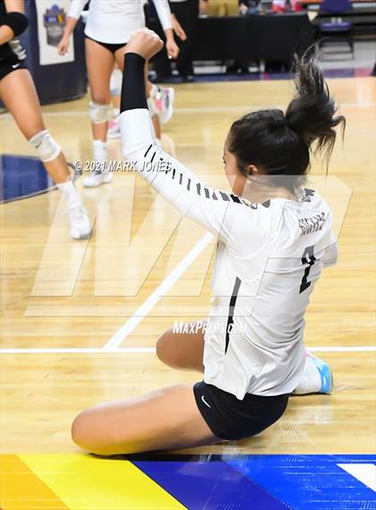 Thumbnail 2 in Hamilton vs. O'Connor (AIA 6A Final)  photogallery.