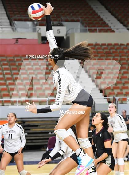 Thumbnail 3 in Hamilton vs. O'Connor (AIA 6A Final)  photogallery.