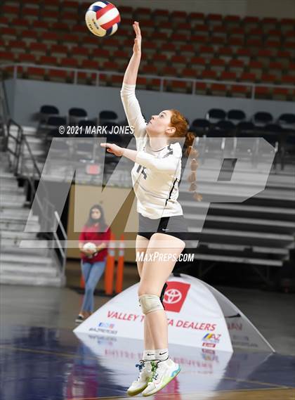 Thumbnail 2 in Hamilton vs. O'Connor (AIA 6A Final)  photogallery.