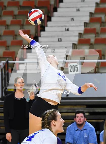 Thumbnail 1 in Hamilton vs. O'Connor (AIA 6A Final)  photogallery.
