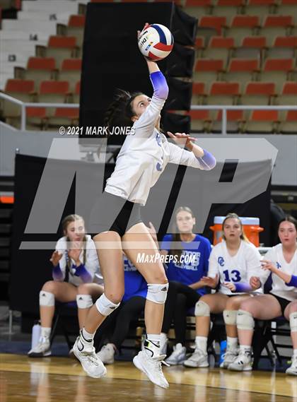 Thumbnail 2 in Hamilton vs. O'Connor (AIA 6A Final)  photogallery.