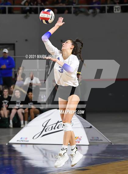 Thumbnail 1 in Hamilton vs. O'Connor (AIA 6A Final)  photogallery.