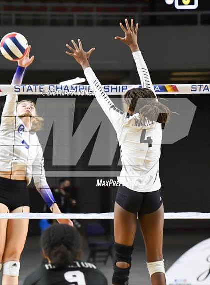 Thumbnail 1 in Hamilton vs. O'Connor (AIA 6A Final)  photogallery.