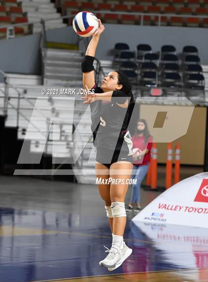 Thumbnail 1 in Hamilton vs. O'Connor (AIA 6A Final)  photogallery.