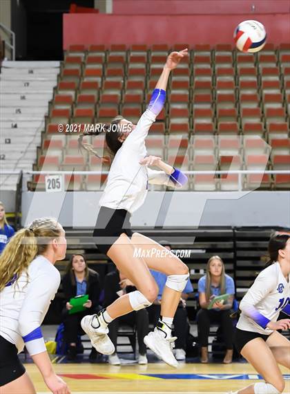 Thumbnail 3 in Hamilton vs. O'Connor (AIA 6A Final)  photogallery.