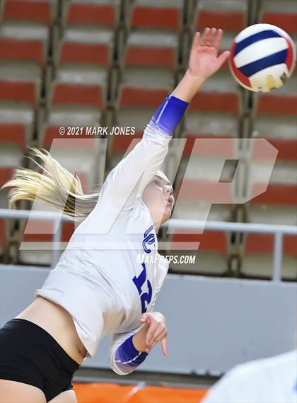 Thumbnail 1 in Hamilton vs. O'Connor (AIA 6A Final)  photogallery.