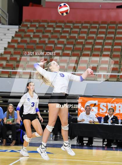 Thumbnail 2 in Hamilton vs. O'Connor (AIA 6A Final)  photogallery.