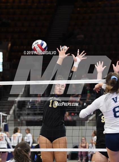 Thumbnail 1 in Valor Christian vs. Fort Collins (CHSAA 5A Semi-Final) photogallery.