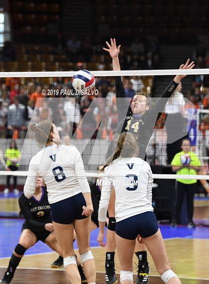 Thumbnail 3 in Valor Christian vs. Fort Collins (CHSAA 5A Semi-Final) photogallery.