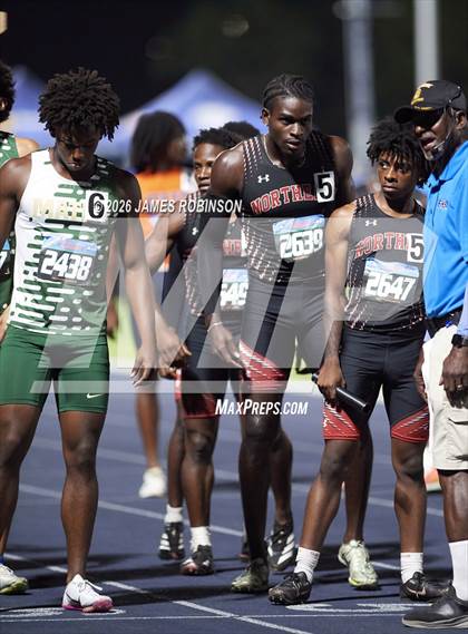 Thumbnail 2 in FHSAA Class 3A Final (4x400m) photogallery.