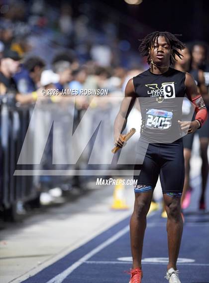 Thumbnail 2 in FHSAA Class 3A Final (4x400m) photogallery.