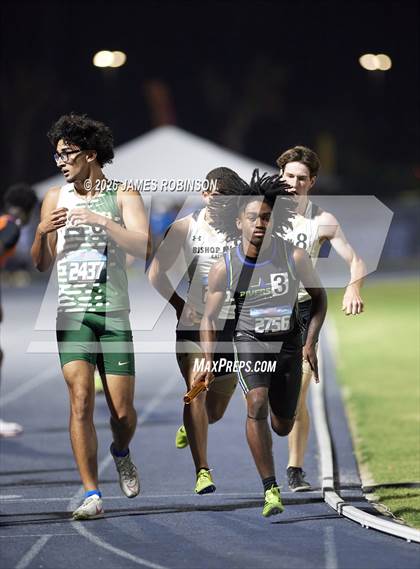 Thumbnail 3 in FHSAA Class 3A Final (4x400m) photogallery.