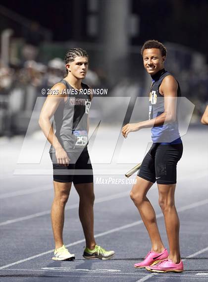 Thumbnail 1 in FHSAA Class 3A Final (4x400m) photogallery.