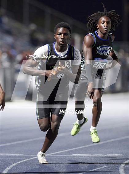 Thumbnail 1 in FHSAA Class 3A Final (4x400m) photogallery.