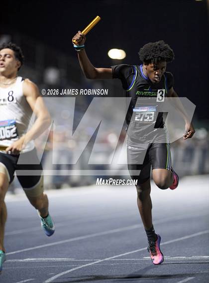 Thumbnail 3 in FHSAA Class 3A Final (4x400m) photogallery.