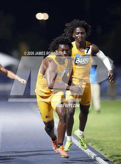 Thumbnail 1 in FHSAA Class 3A Final (4x400m) photogallery.