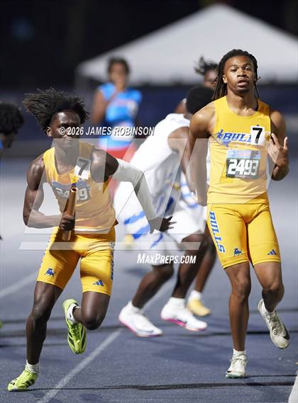 Thumbnail 2 in FHSAA Class 3A Final (4x400m) photogallery.