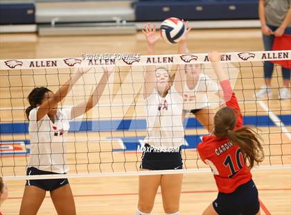 Thumbnail 2 in John Paul II vs. Centennial (Texas Open) photogallery.