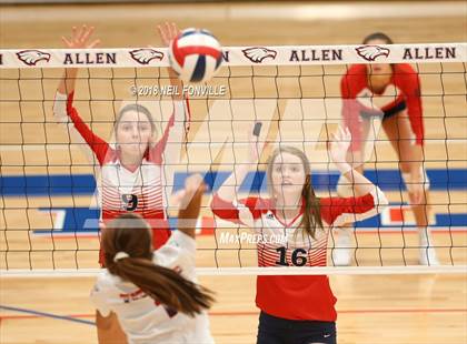 Thumbnail 2 in John Paul II vs. Centennial (Texas Open) photogallery.