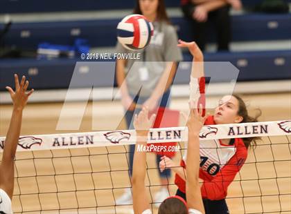 Thumbnail 1 in John Paul II vs. Centennial (Texas Open) photogallery.
