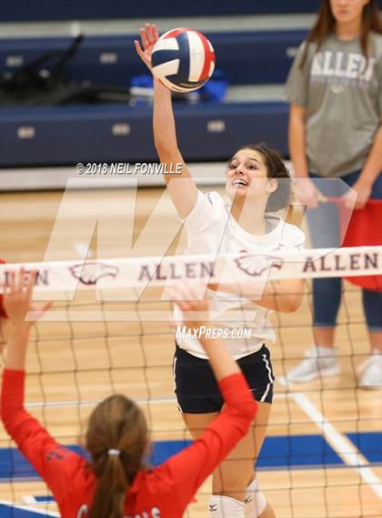 Thumbnail 2 in John Paul II vs. Centennial (Texas Open) photogallery.