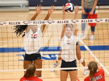 Thumbnail 2 in John Paul II vs. Centennial (Texas Open) photogallery.